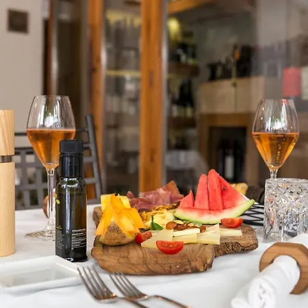 Makarun Heritage Bed & Breakfast