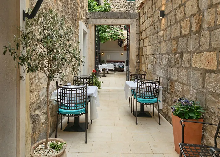 Makarun Heritage Bed & Breakfast 4*