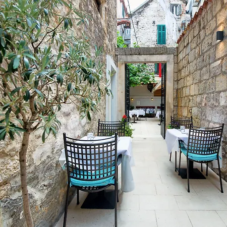 Bed and breakfast Makarun Heritage